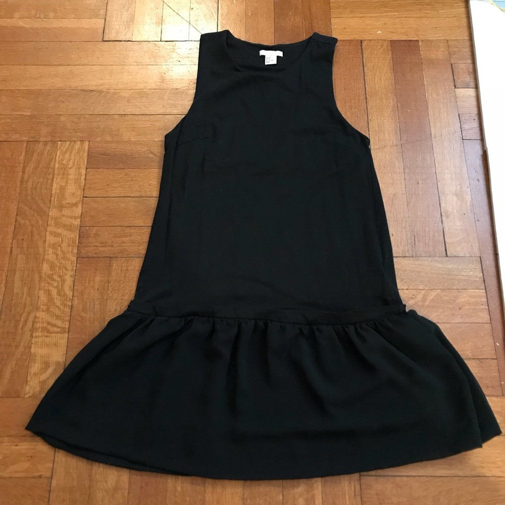 Short black h&m dress